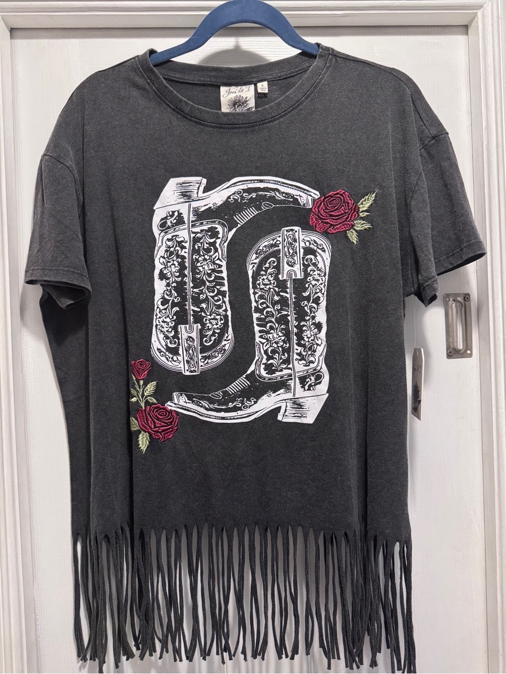 Women’s Fringe Graphic Tee with Boots & Roses - Charcoal
